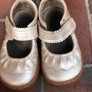 Livie and Luca Champagne Rouche Size 5